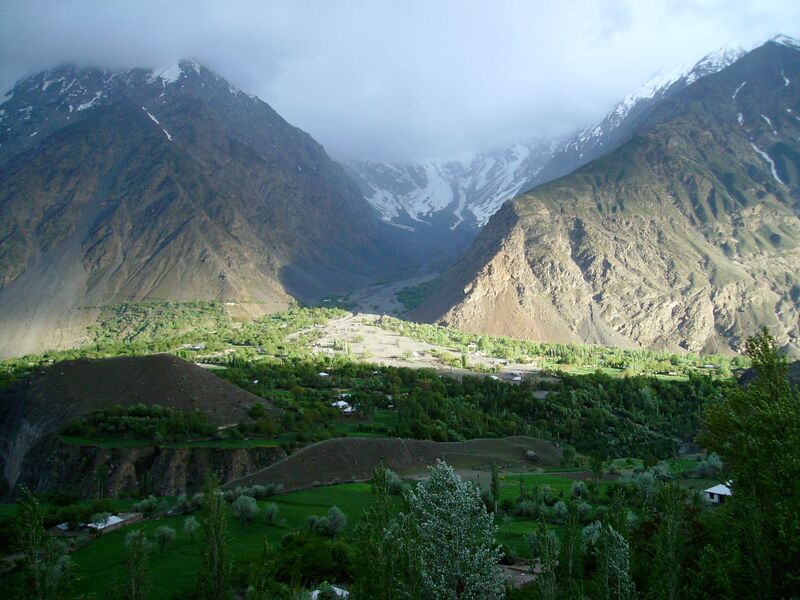 File:Chitral-Snoghur-from-Parwak-May-2010-panoramio.jpg