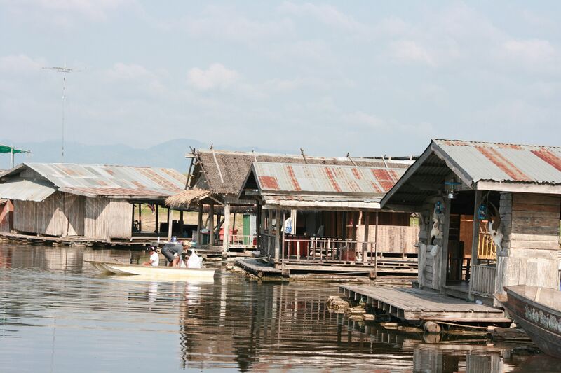 File:Si-Sawat-panoramio.jpg