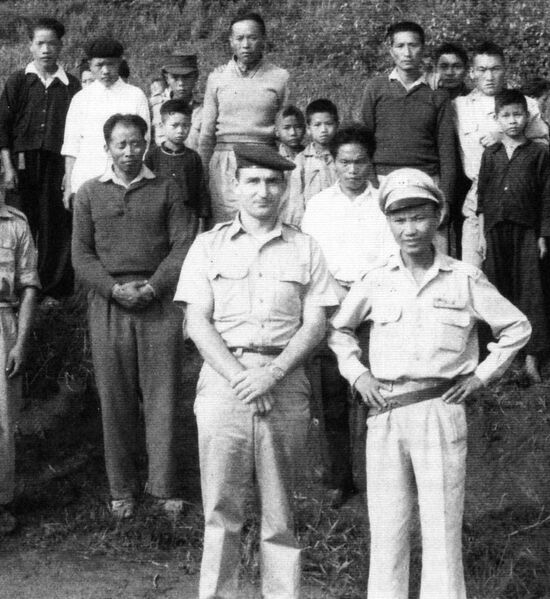 File:Vang-Pao-Nong-Het-1960.jpg