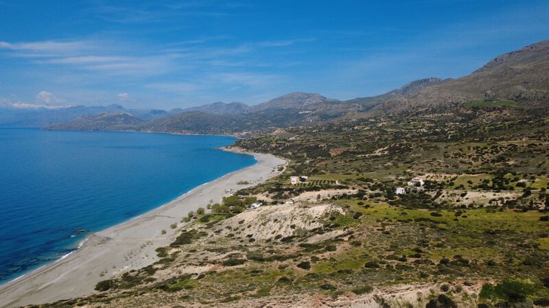 File:Triopetra-beach-crete.jpg