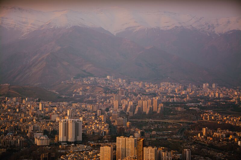 File:Tehran-alborz-mountains.jpg