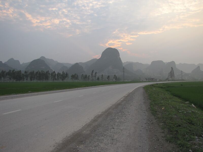 File:Lan-Mat-uong-tu-thi-tran-Thanh-Liem-toi-thi-tran-Kien-Khe-panoramio-ngocchat1014.jpg